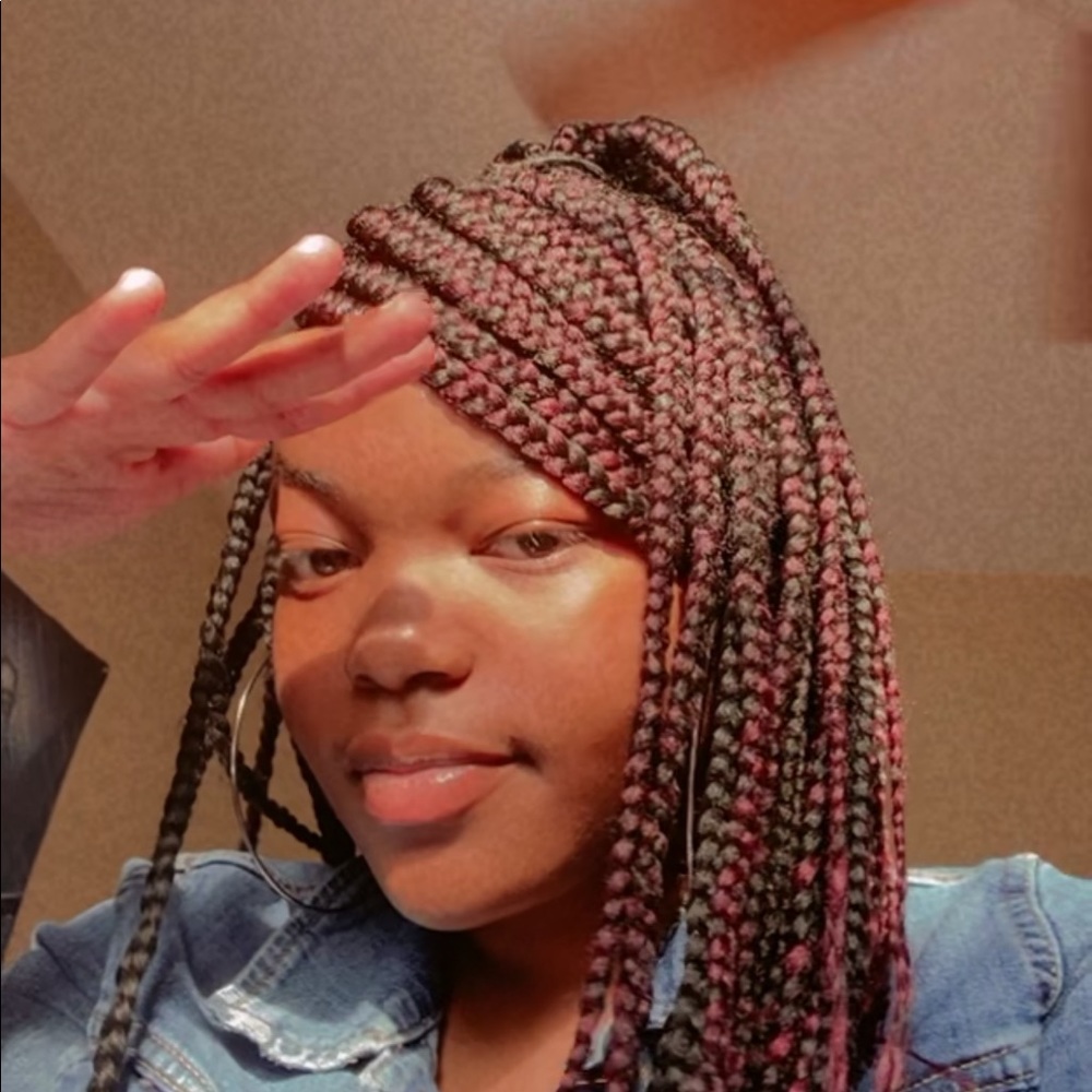 Meet your Posher, Ayanna